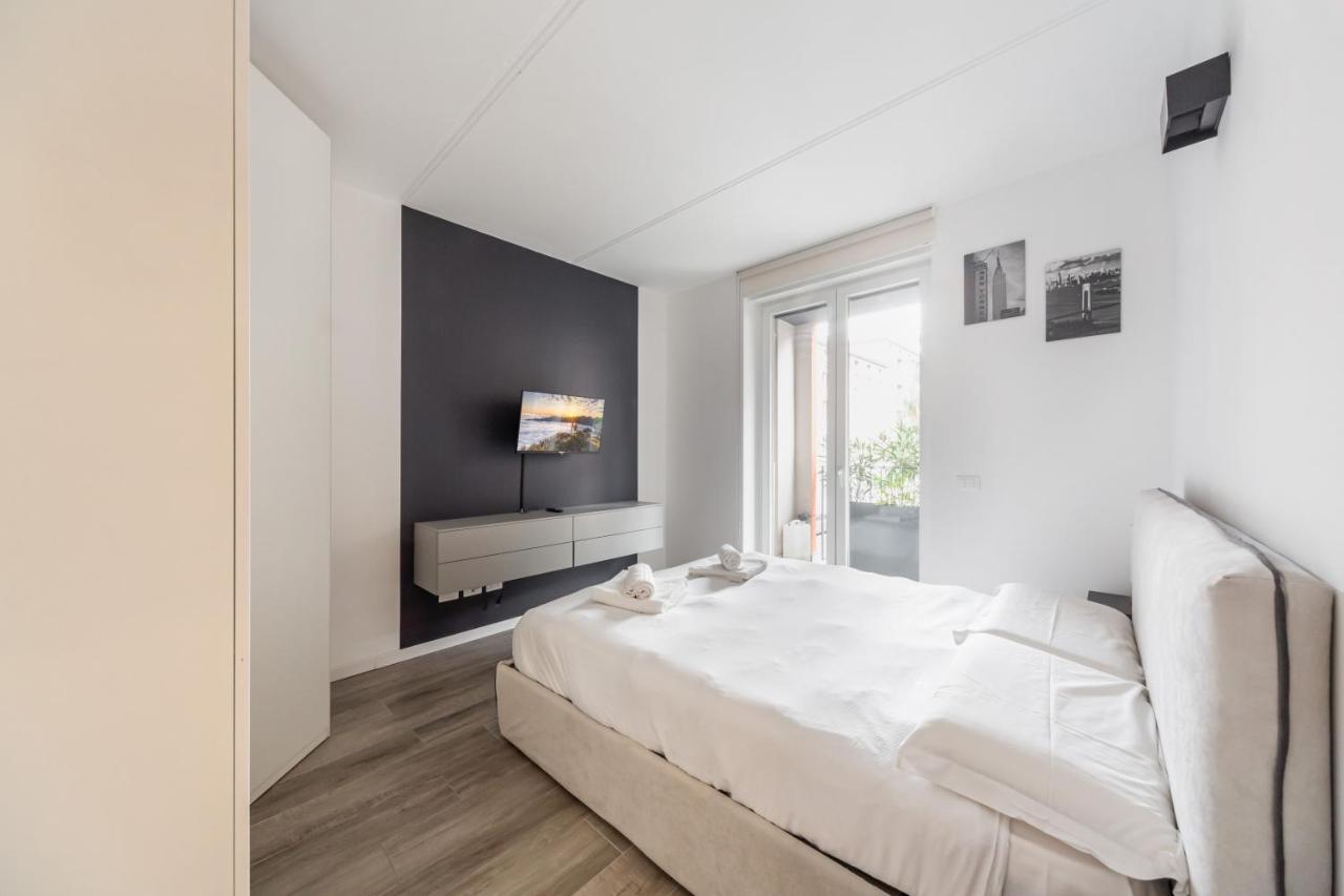 Comfy Apt With Private Parking & Balcony Milánó Kültér fotó