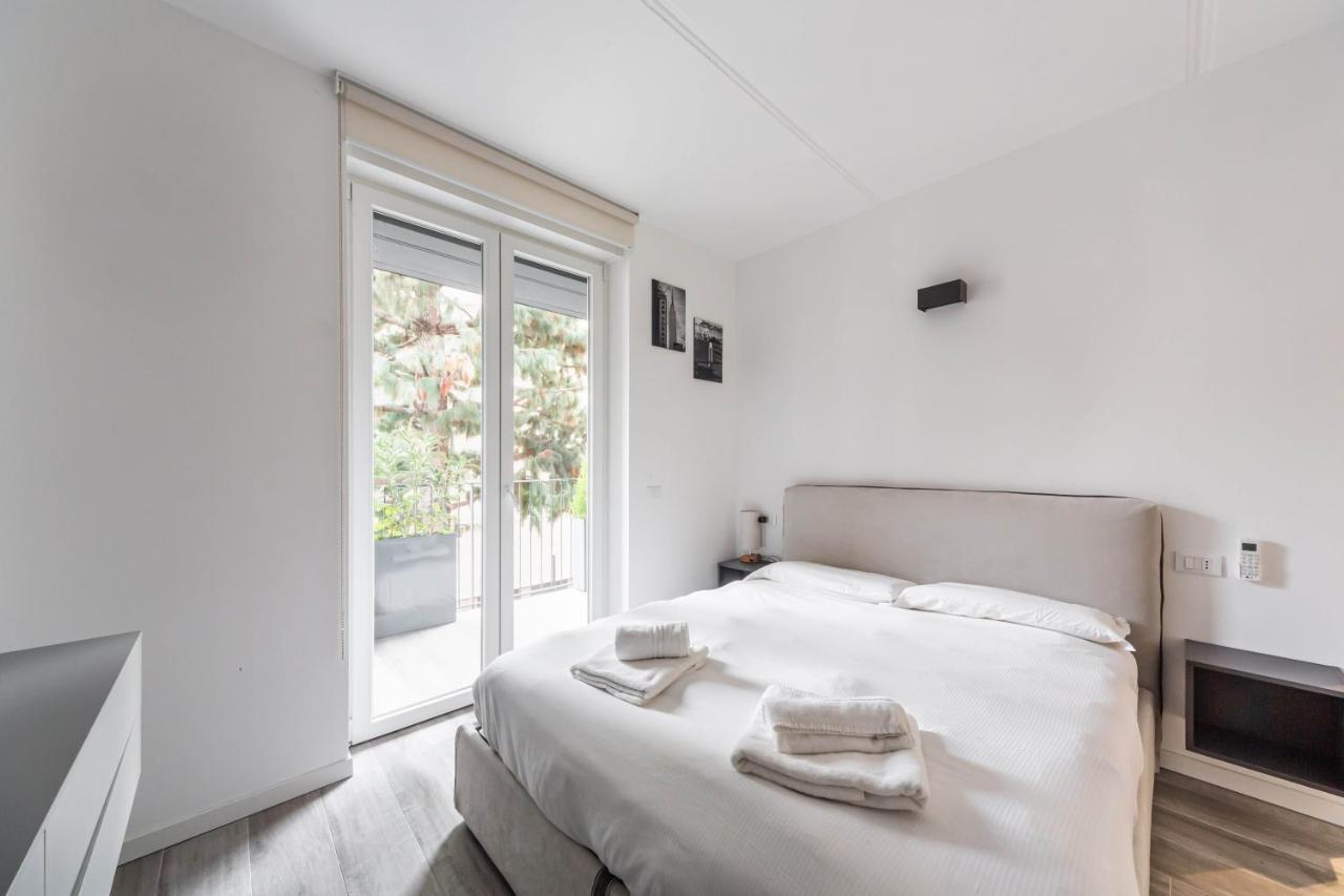 Comfy Apt With Private Parking & Balcony Milánó Kültér fotó